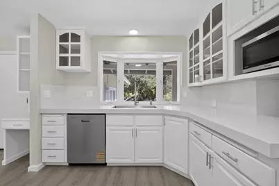 16505 Sanborn Rd, Saratoga, CA 95070 - Photo 18