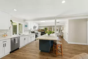 31 La Mirada Ct, Salinas, CA 93901 - Photo 8