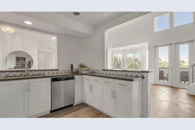 912 Campisi Way 402, Campbell, CA 95008 - Photo 2