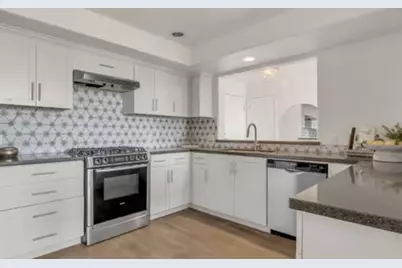 912 Campisi Way 402, Campbell, CA 95008 - Photo 4