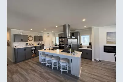 144 Holm Rd 112, Watsonville, CA 95076 - Photo 2