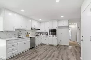 546 Woodstock Way, Santa Clara, CA 95054 - Photo 8