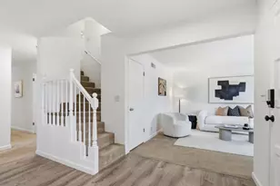 546 Woodstock Way, Santa Clara, CA 95054 - Photo 6