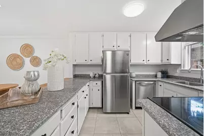 117 Mission Dr, East Palo Alto, CA 94303 - Photo 6