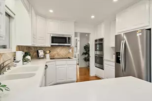 216 Montclair Rd, Los Gatos, CA 95032 - Photo 14