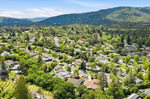 216 Montclair Rd, Los Gatos, CA 95032 - Photo 32