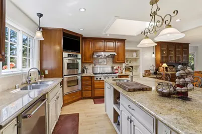 24010 Summit Woods Dr, Los Gatos, CA 95033 - Photo 16