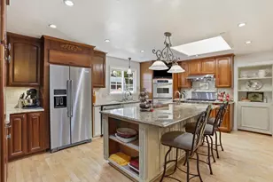 24010 Summit Woods Dr, Los Gatos, CA 95033 - Photo 14