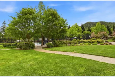 1965 Saint  Andrews Cir, Gilroy, CA 95020 - Photo 28