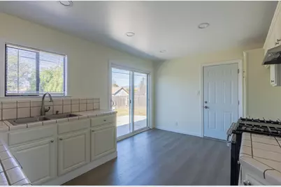 61 Beverly Dr, Salinas, CA 93905 - Photo 6