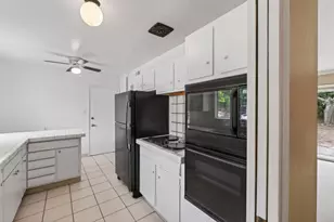 1483 Princeton Dr, San Jose, CA 95118 - Photo 12