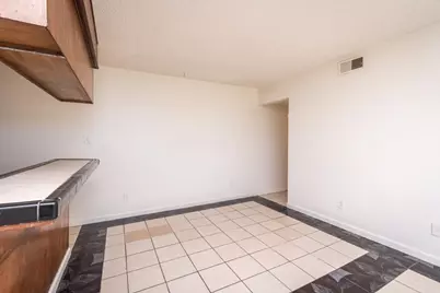 10 Nedra Ct, Sacramento, CA 95822 - Photo 14