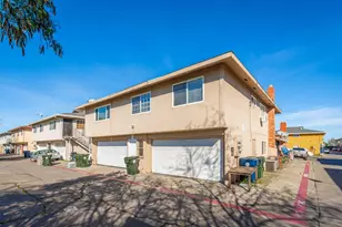 10 Nedra Ct, Sacramento, CA 95822 - Photo 32