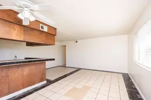 10 Nedra Ct, Sacramento, CA 95822 - Photo 8