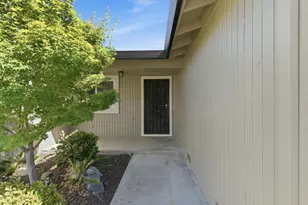 1660 Monte Vista Dr, Hollister, CA 95023 - Photo 4
