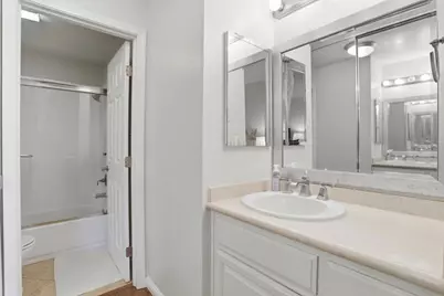 107 Monte Verano Ct, San Jose, CA 95116 - Photo 20