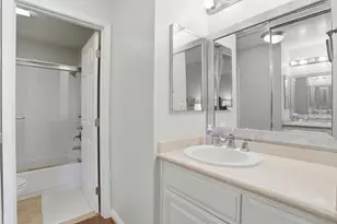 107 Monte Verano Ct, San Jose, CA 95116 - Photo 20