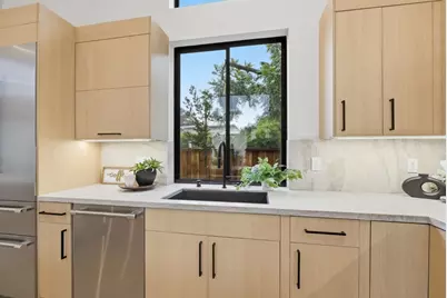 702 Ellsworth Pl, Palo Alto, CA 94306 - Photo 12