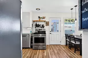 502 E Beach St, Watsonville, CA 95076 - Photo 16