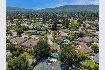 18967 Palo Oaks Ct, Saratoga, CA 95070 - Photo 42