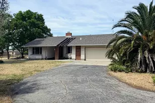 1645 Eberts Dr, San Martin, CA 95046 - Photo 1