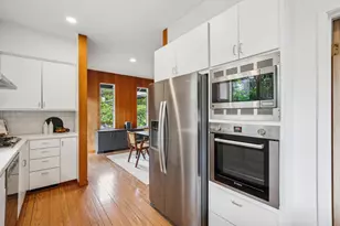 25845 Springhill Dr, Los Altos Hills, CA 94022 - Photo 12