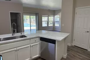 4117 E Haack Ct, Elk Grove, CA 95758 - Photo 4