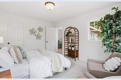 2136 Clayton Dr, Menlo Park, CA 94025 - Photo 24