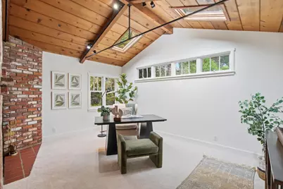 2136 Clayton Dr, Menlo Park, CA 94025 - Photo 14