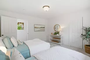 2136 Clayton Dr, Menlo Park, CA 94025 - Photo 22