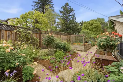 2136 Clayton Dr, Menlo Park, CA 94025 - Photo 30