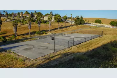 303 Taryn Ct, Hollister, CA 95023 - Photo 36