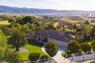 303 Taryn Ct, Hollister, CA 95023 - Photo 1