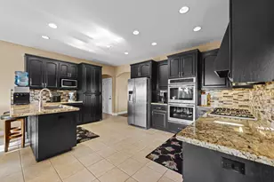303 Taryn Ct, Hollister, CA 95023 - Photo 14