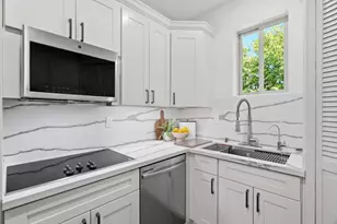 14302 Lora Dr, Los Gatos, CA 95032 - Photo 28