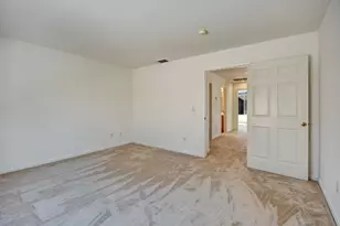 2287 Woodset Dr, San Jose, CA 95116 - Photo 36