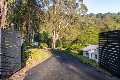 2570 Purisima Creek Rd, Half Moon Bay, CA 94019 - Photo 16