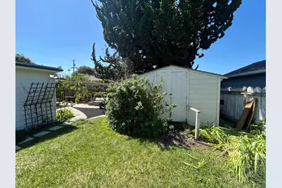 906 Bautista Dr, Salinas, CA 93901 - Photo 26