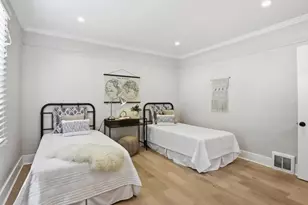 2468 Maxwell, Oakland, CA 94601 - Photo 32