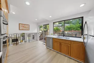 4199 Loganberry Dr, San Jose, CA 95121 - Photo 14