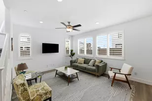 10071 Sea Turtle St, Elk Grove, CA 95757 - Photo 2