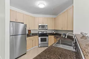 1121 40th St 1301, Emeryville, CA 94608 - Photo 18