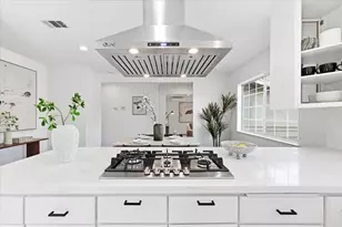 4295 Jan Way, San Jose, CA 95124 - Photo 10