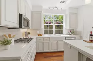 446 Tyndall St, Los Altos, CA 94022 - Photo 2