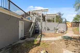 29667 Meadow Ln, Coarsegold, CA 93614 - Photo 8