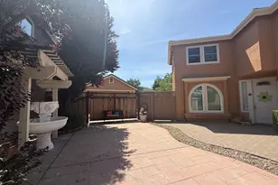 500 Birdsong St, Gilroy, CA 95020 - Photo 2