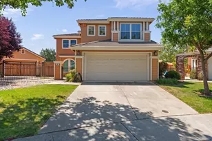 500 Birdsong St, Gilroy, CA 95020 - Photo 2