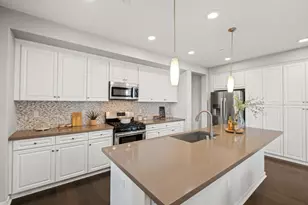 1071 Dewberry Pl 102, San Jose, CA 95131 - Photo 16