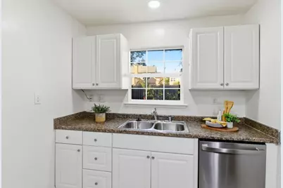 2115 University Ave, Mountain View, CA 94040 - Photo 20