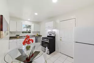 2115 University Ave, Mountain View, CA 94040 - Photo 16